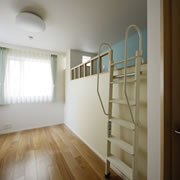 Home_02